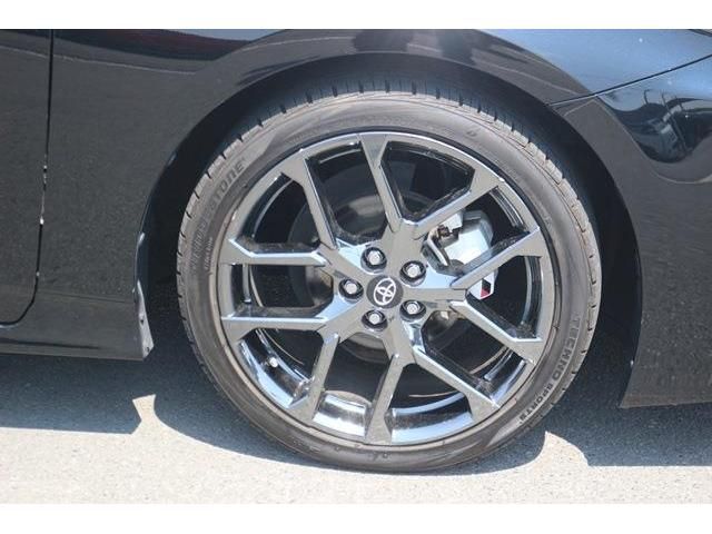 TOYOTA PRIUS PHV 2018 Image 31