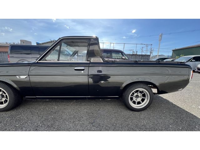 NISSAN SUNNY TRUCK 1991 Image 31