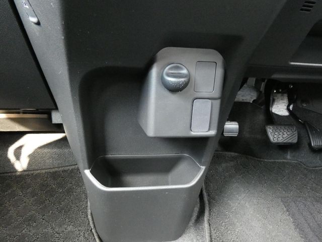 DAIHATSU WAKE 2017 Image 31