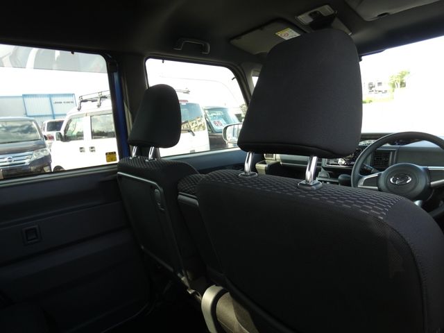 DAIHATSU WAKE 2017 Image 31