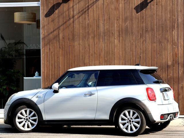 BMW MINI COOPER S 2017 Image 31