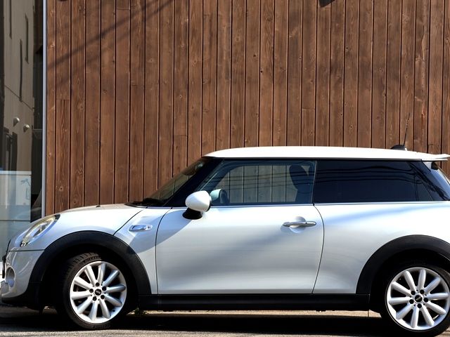 BMW MINI COOPER S 2017 Image 31