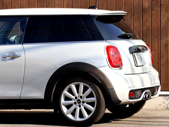 BMW MINI COOPER S 2017 Image 31