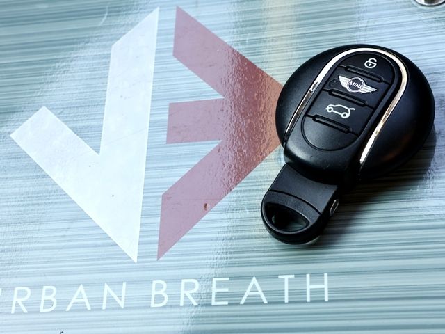 BMW MINI COOPER S 2017 Image 31