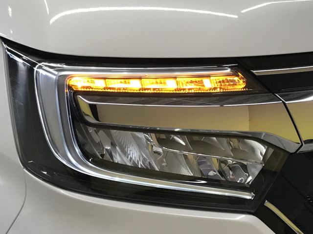 HONDA N BOX CUSTOM 2020 Image 31