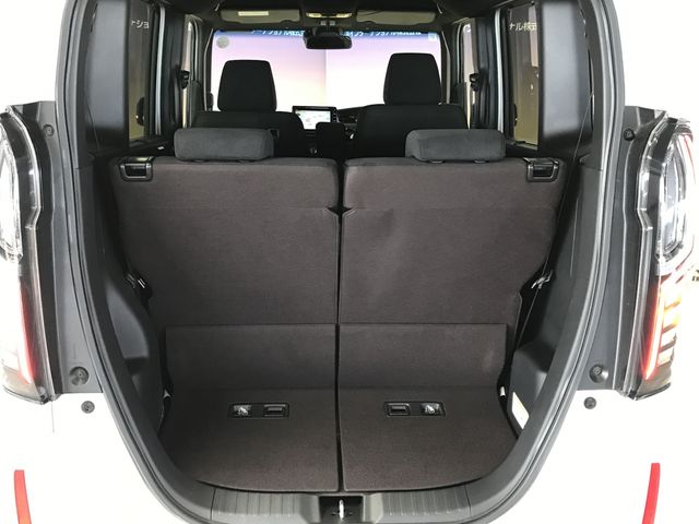 HONDA N BOX CUSTOM 2020 Image 31