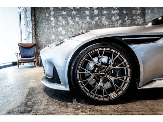 ASTON MARTIN ASTON MARTIN 2024 Image 31