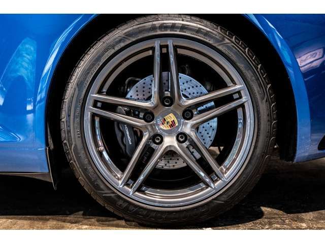 PORSCHE 911 2017 Image 31