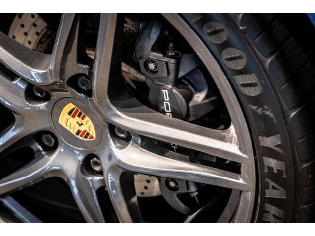 PORSCHE 911 2017 Image 31