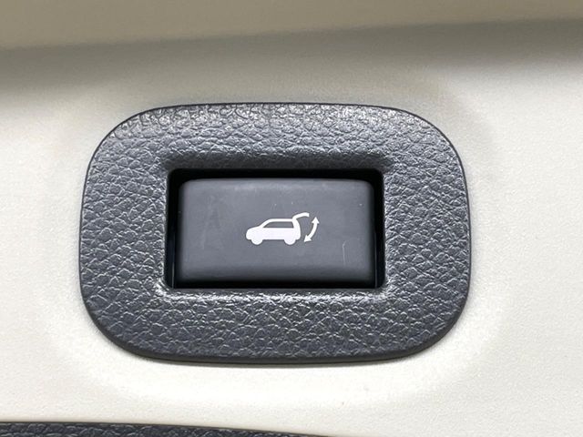 NISSAN X-TRAIL 2WD 2018 Image 31