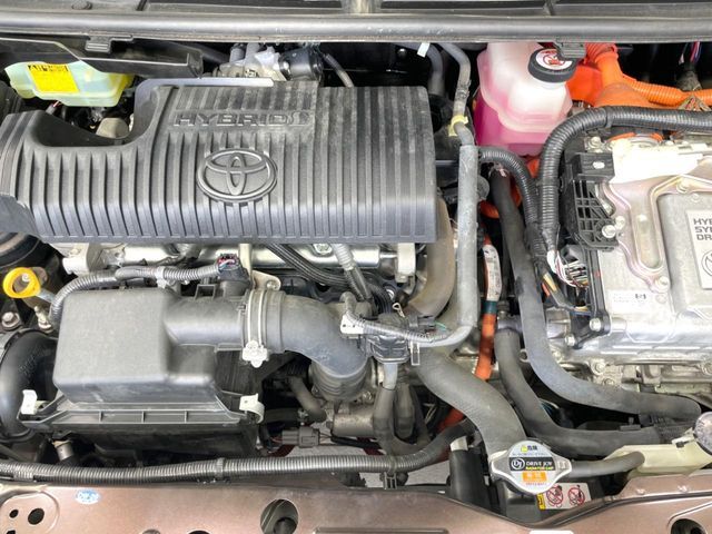 TOYOTA SIENTA HYBRID 2018 Image 31