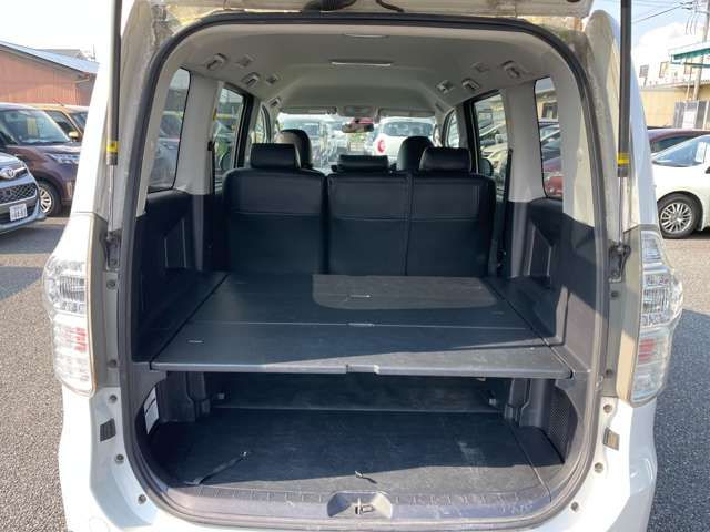 TOYOTA VOXY 2011 Image 31