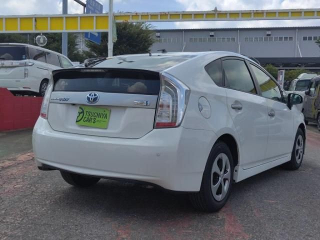 TOYOTA PRIUS PHV 2012 Image 31