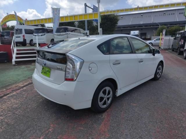 TOYOTA PRIUS PHV 2012 Image 31