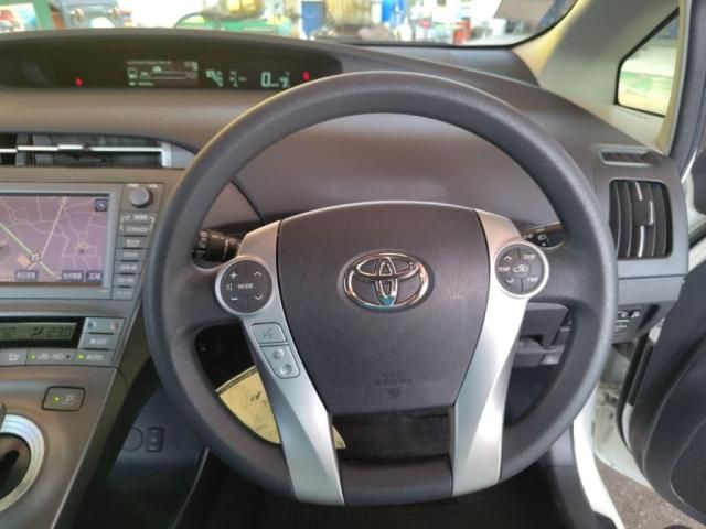 TOYOTA PRIUS PHV 2012 Image 31