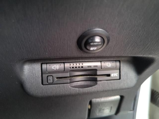 TOYOTA PRIUS PHV 2012 Image 31