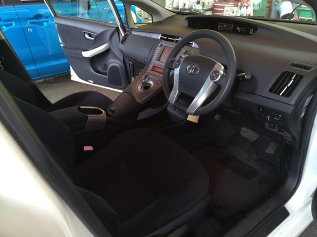 TOYOTA PRIUS PHV 2012 Image 31