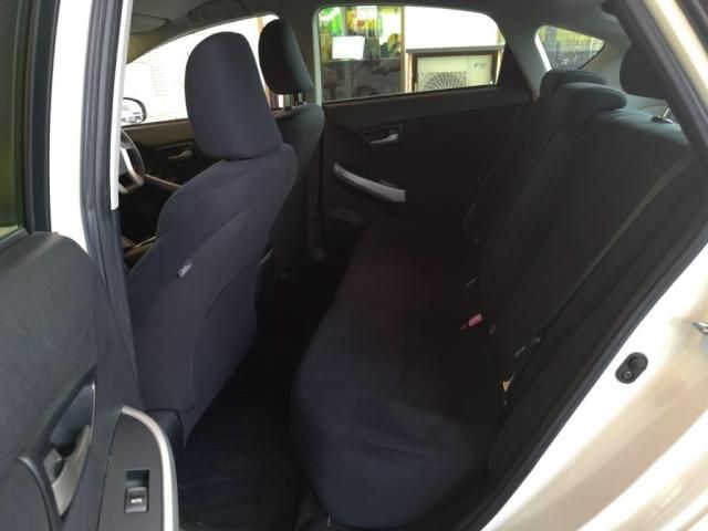 TOYOTA PRIUS PHV 2012 Image 31