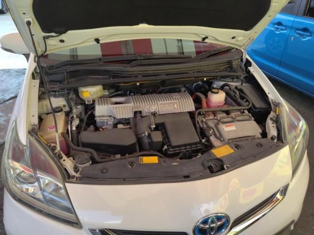 TOYOTA PRIUS PHV 2012 Image 31