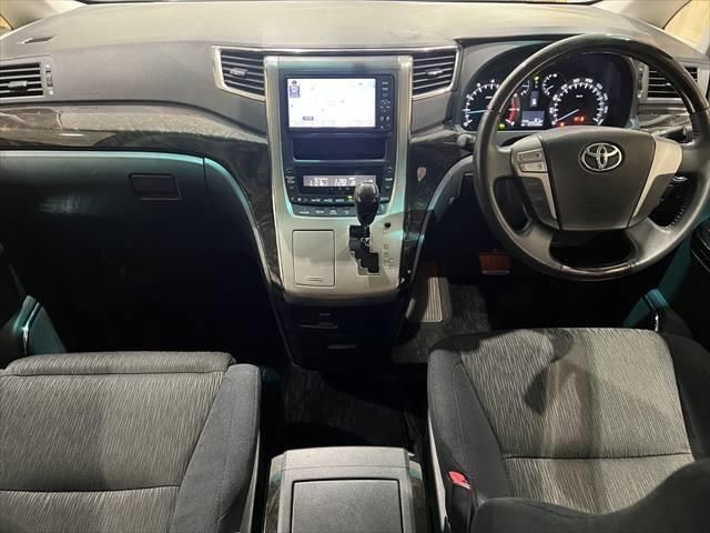 TOYOTA VELLFIRE 2012 Image 31