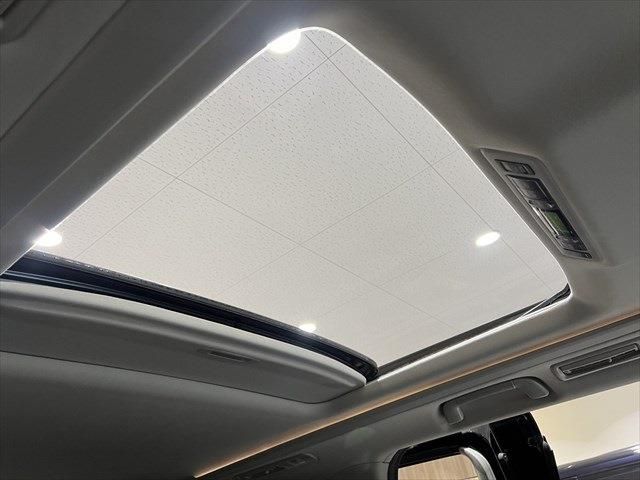 TOYOTA VELLFIRE 2012 Image 31