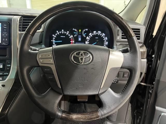 TOYOTA VELLFIRE 2012 Image 31