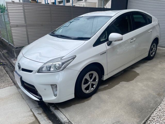 TOYOTA PRIUS 2012 Image 31