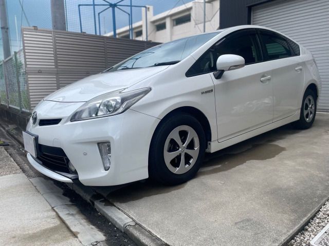 TOYOTA PRIUS 2012 Image 31