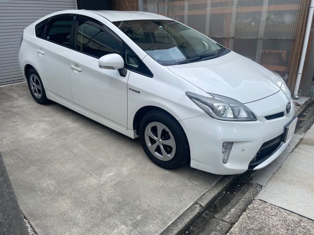 TOYOTA PRIUS 2012 Image 31