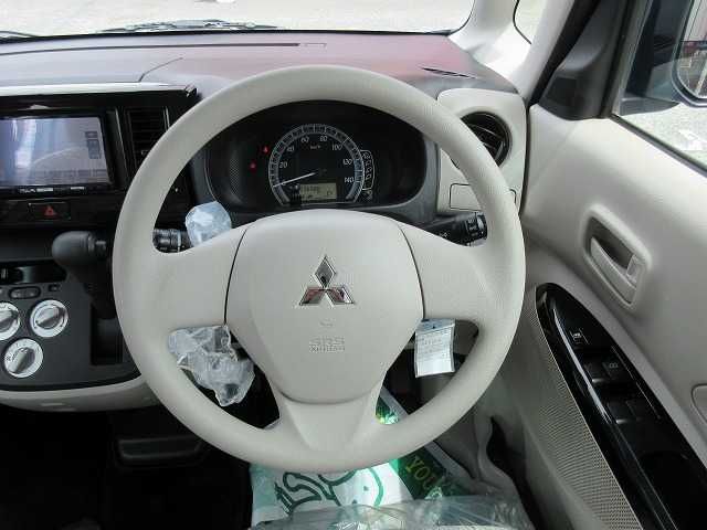 MITSUBISHI EK SPACE 2017 Image 31