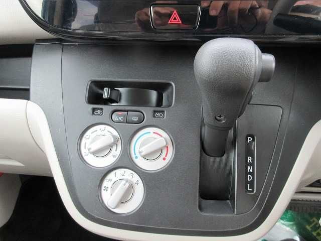 MITSUBISHI EK SPACE 2017 Image 31