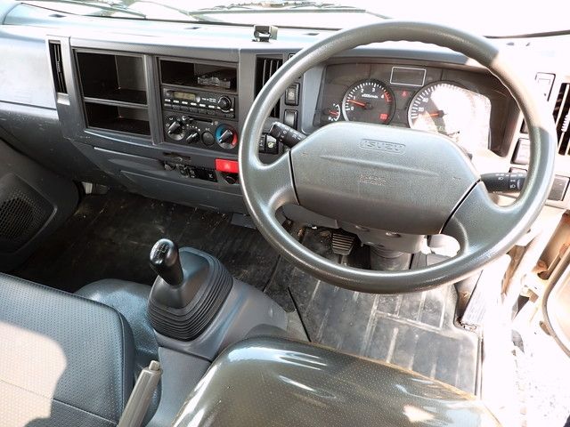 ISUZU ELF 2014 Image 31