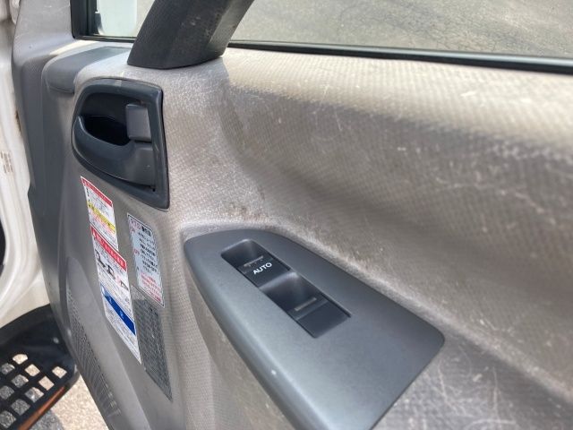 ISUZU ELF 2014 Image 31