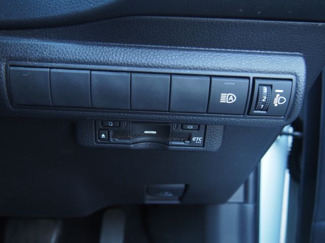 TOYOTA COROLLA SEDAN 2022 Image 31