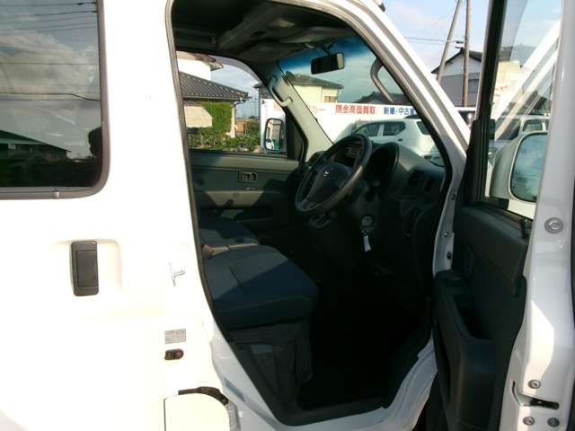 DAIHATSU HIJET CARGO 4WD 2014 Image 31