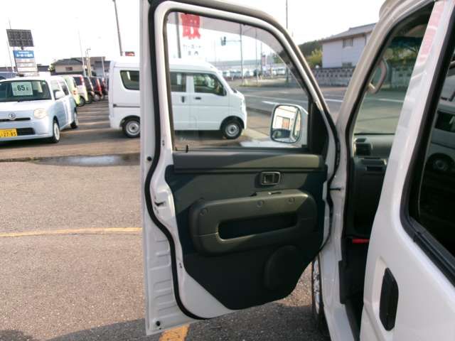 DAIHATSU HIJET CARGO 4WD 2014 Image 31
