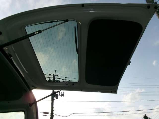 DAIHATSU HIJET CARGO 4WD 2014 Image 31