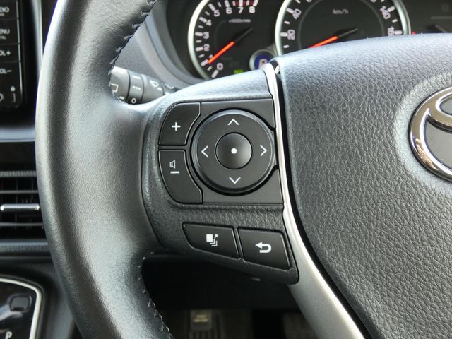 TOYOTA VOXY 2015 Image 31