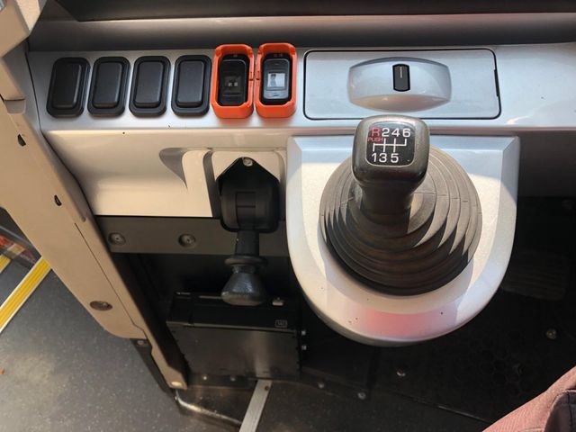 MITSUBISHI FUSOU AERO ACE 2016 Image 31