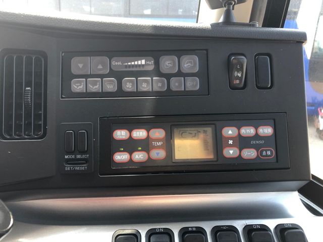 MITSUBISHI FUSOU AERO ACE 2016 Image 31