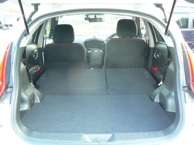 NISSAN JUKE 2011 Image 31