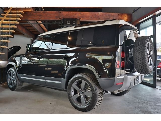 ROVER DEFENDER 2025 Image 31