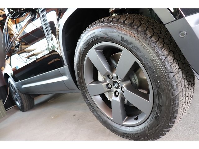 ROVER DEFENDER 2025 Image 31