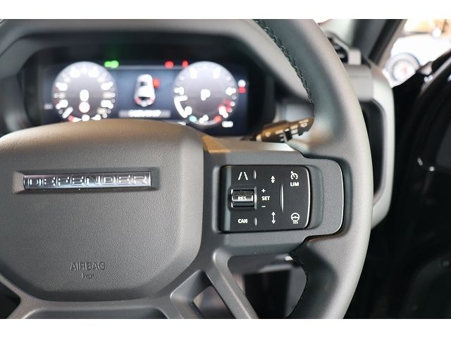 ROVER DEFENDER 2025 Image 31