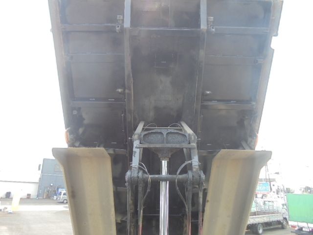 ISUZU GIGA 2009 Image 31