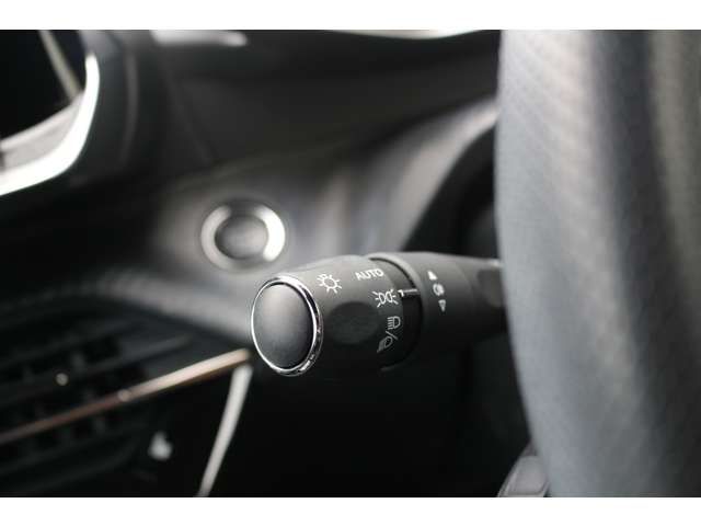 PEUGEOT 208 2022 Image 31