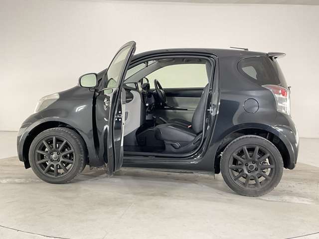 TOYOTA IQ 2012 Image 31