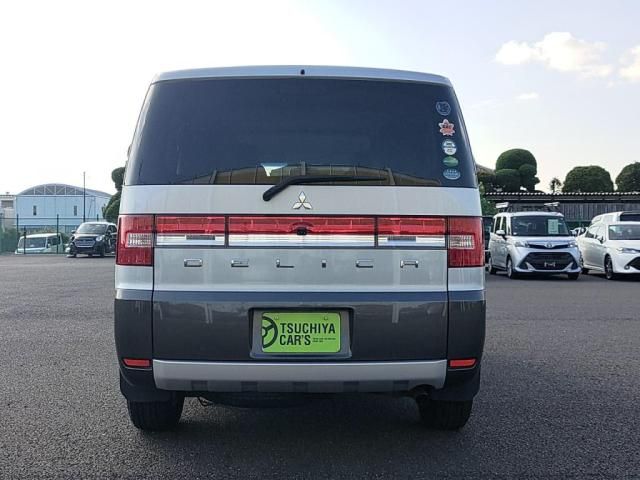 MITSUBISHI DELICA D:5 2WD 2013 Image 31