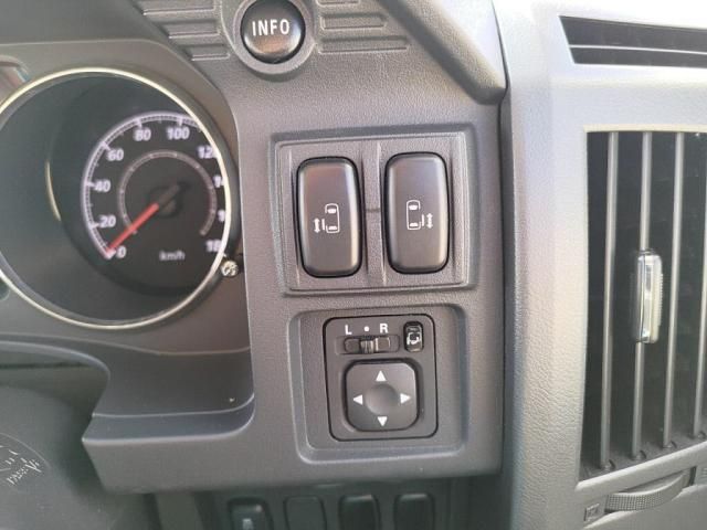 MITSUBISHI DELICA D:5 2WD 2013 Image 31