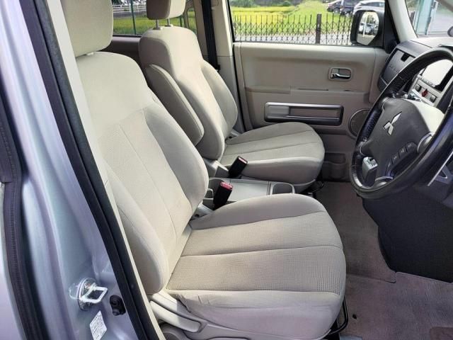 MITSUBISHI DELICA D:5 2WD 2013 Image 31